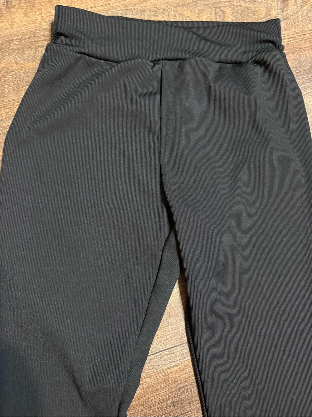 Lululemon Classic Black Stretch Leggings - Medium